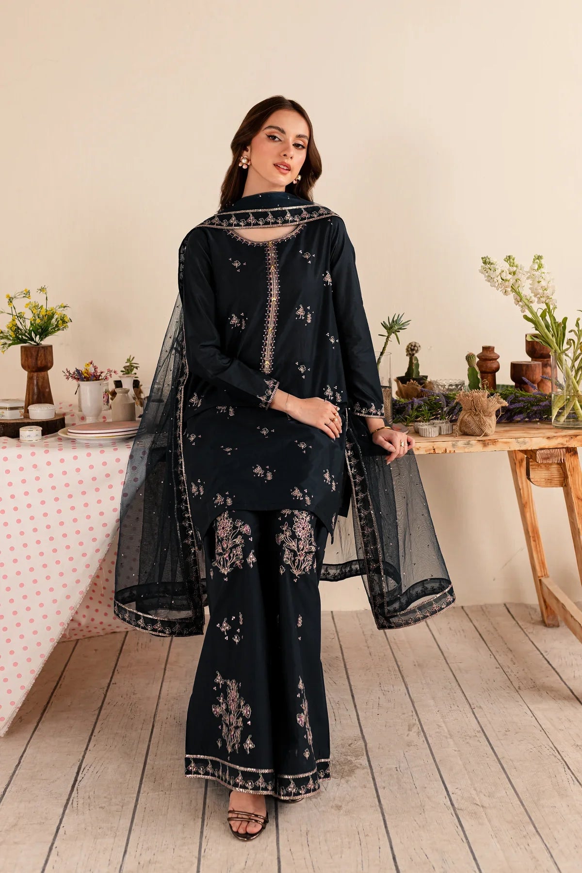 BLACK ALBUS PERCIVAL 3PC - EMBROIDERED FLAT 60% OFF